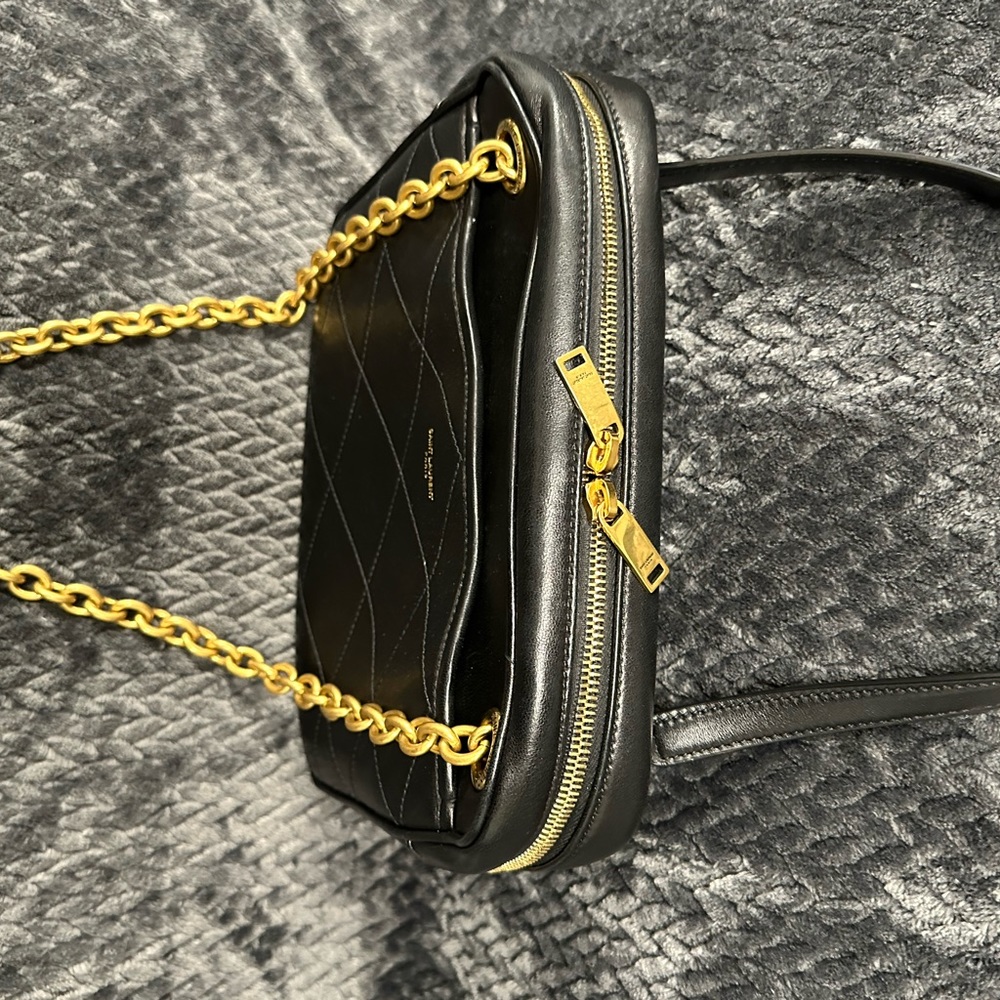 Saint Laurent F1YSUSO101544150 black leather